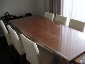 欅（ケヤキ）一枚板のダイニングテーブル