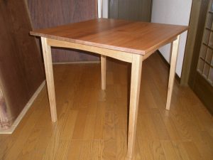 無垢手作りシンプルテーブル