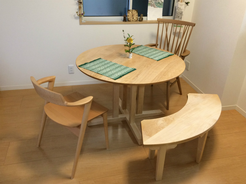 新商品 丸いベンチ | 無垢手作り家具：丸テーブル円卓ダイニングテーブル学習机仏壇の福庭
